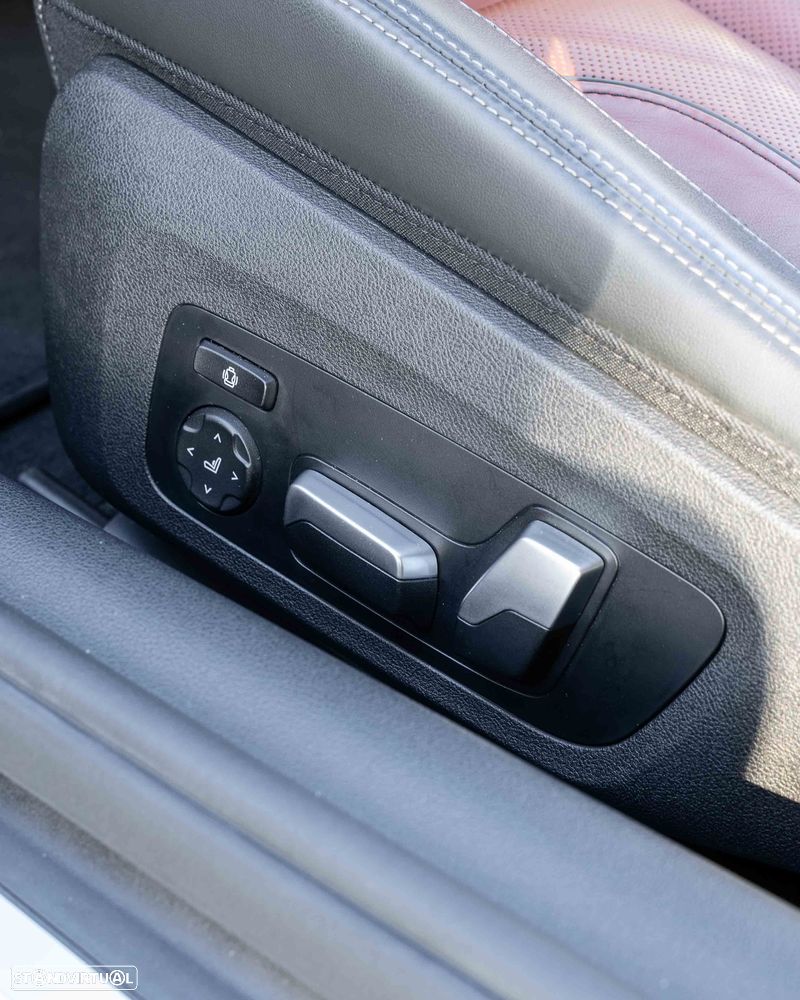 BMW M850i xDrive - 36