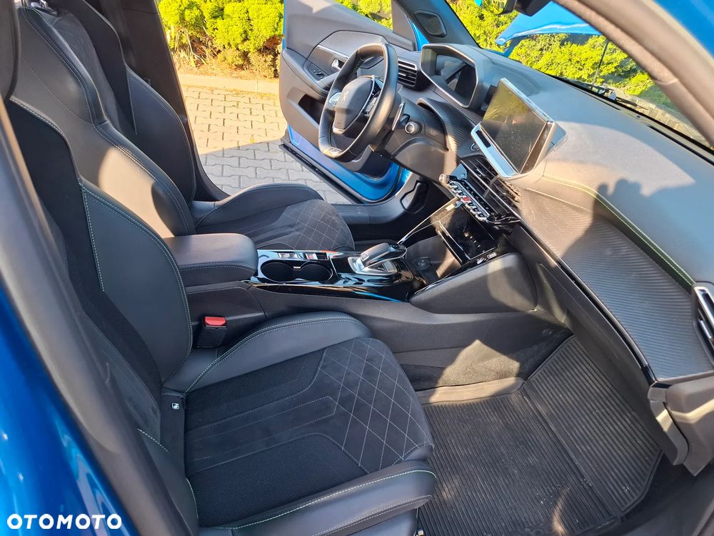 Peugeot 2008 1.2 PureTech GT S&S EAT8 - 18