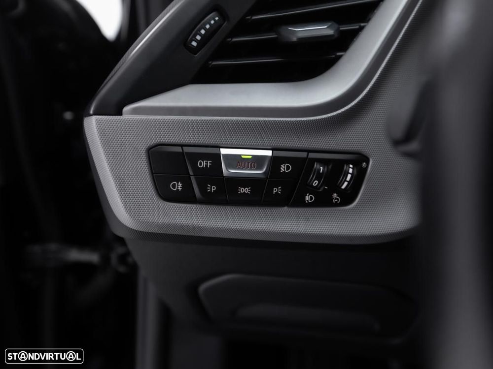 BMW 116 d Corporate Edition — fotografia 13