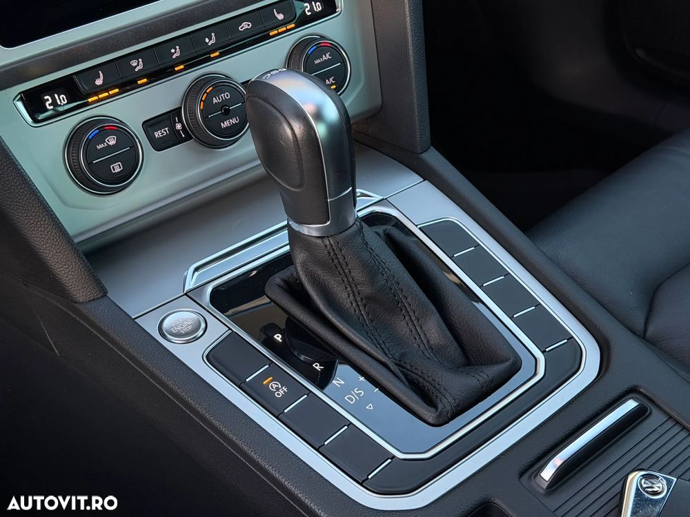 Volkswagen Passat - 26