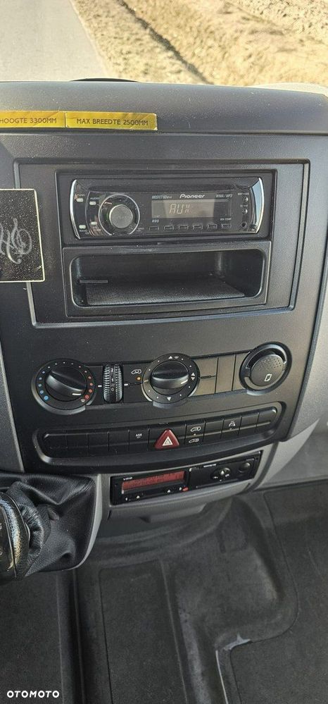 Volkswagen Crafter - 27