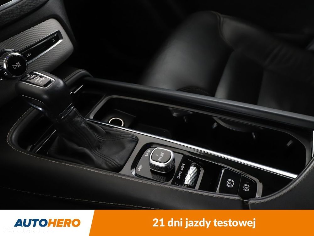 Volvo XC 90 D5 AWD Inscription 7os - 27