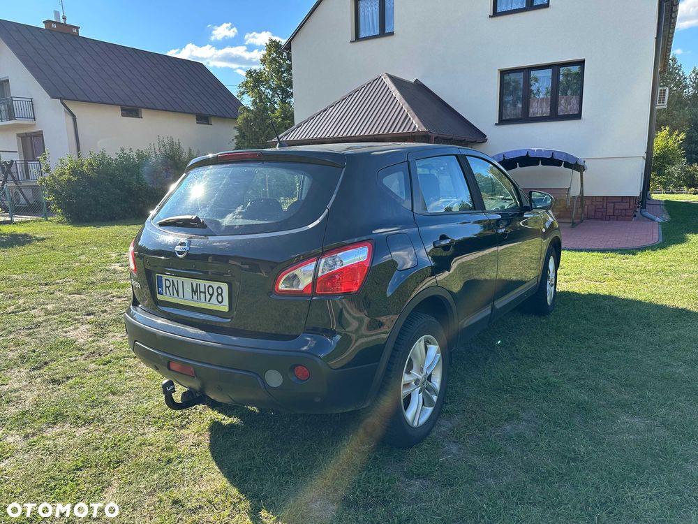 Nissan Qashqai - 4