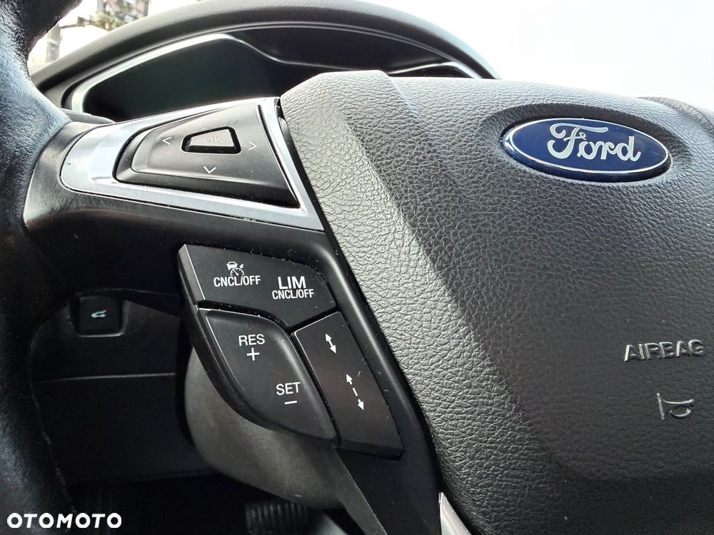 Ford Mondeo 2.0 EcoBlue Titanium - 32