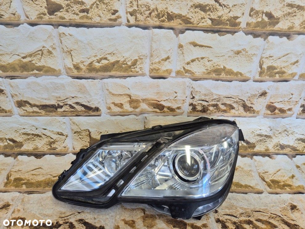 mercedes e KLASA w212 xenon skrętny ils lewa lampa europa - 2