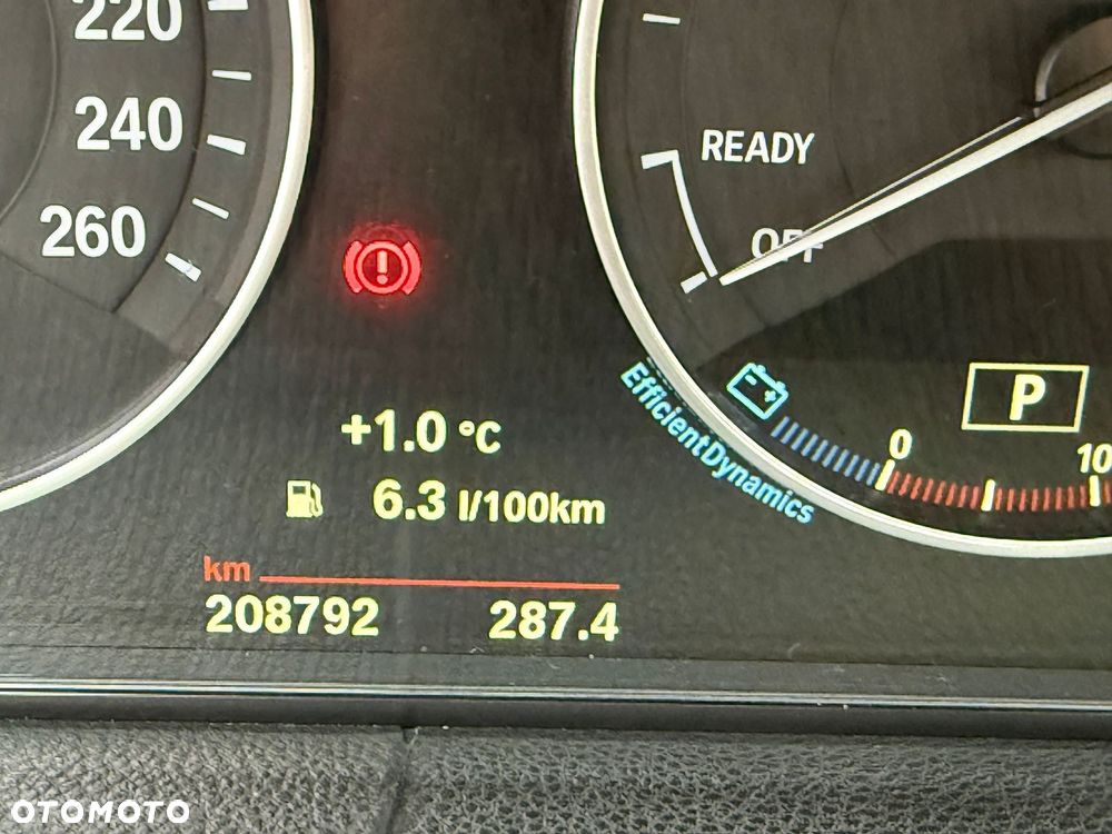 BMW Seria 3 320d xDrive Luxury Line - 18