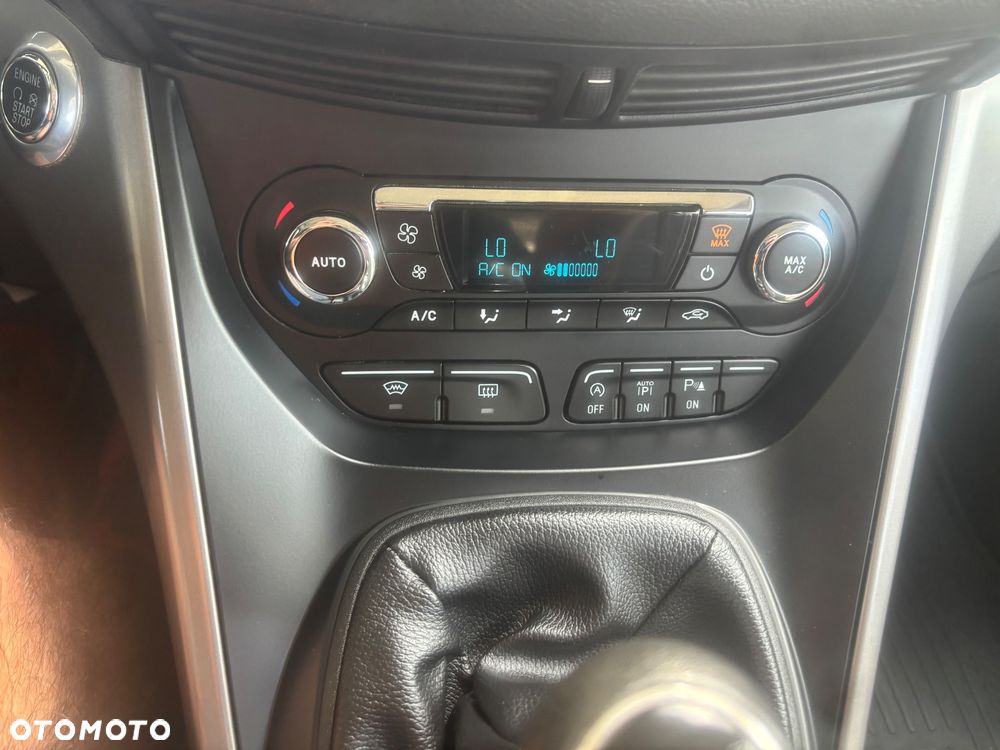 Ford Kuga 1.5 EcoBoost 2x4 SYNC - 17