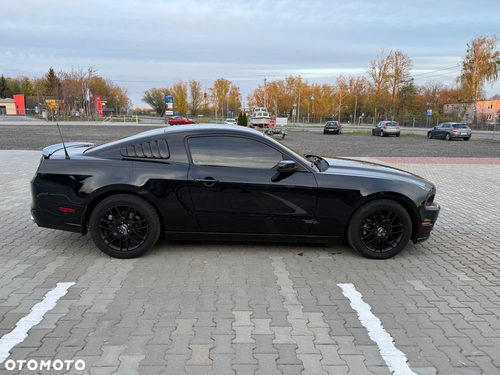 Ford Mustang 3.7 V6 Premium - 14