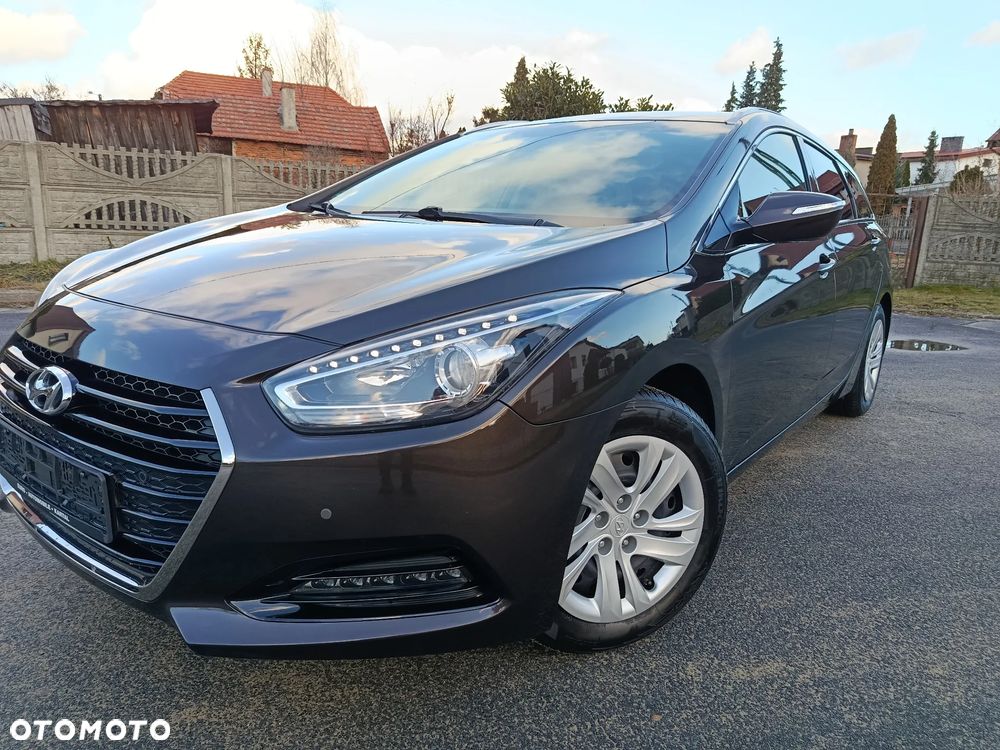 Hyundai i40 Kombi blue 1.6 Family+ - 1