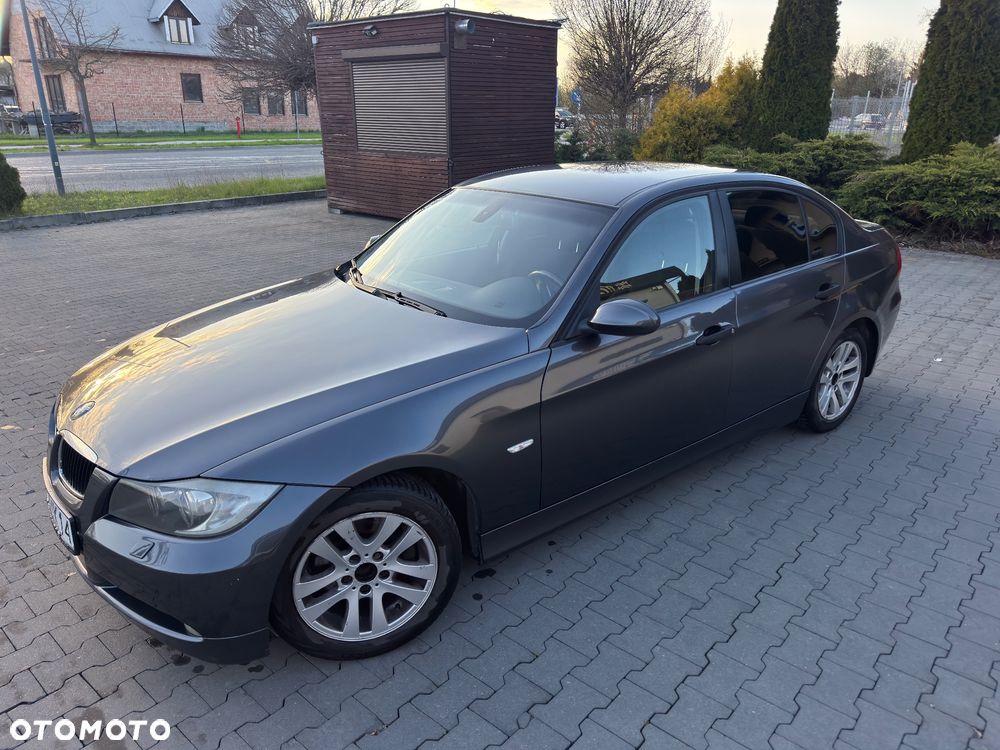 BMW Seria 3 - 1