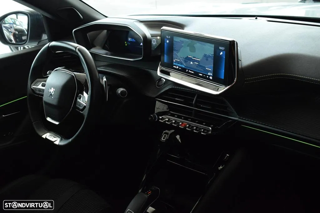 Peugeot 2008 1.5 BlueHDi GT Line EAT8 - 44