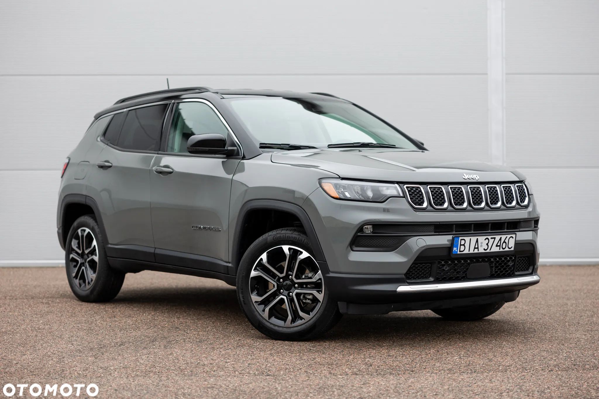 Jeep Compass - 1