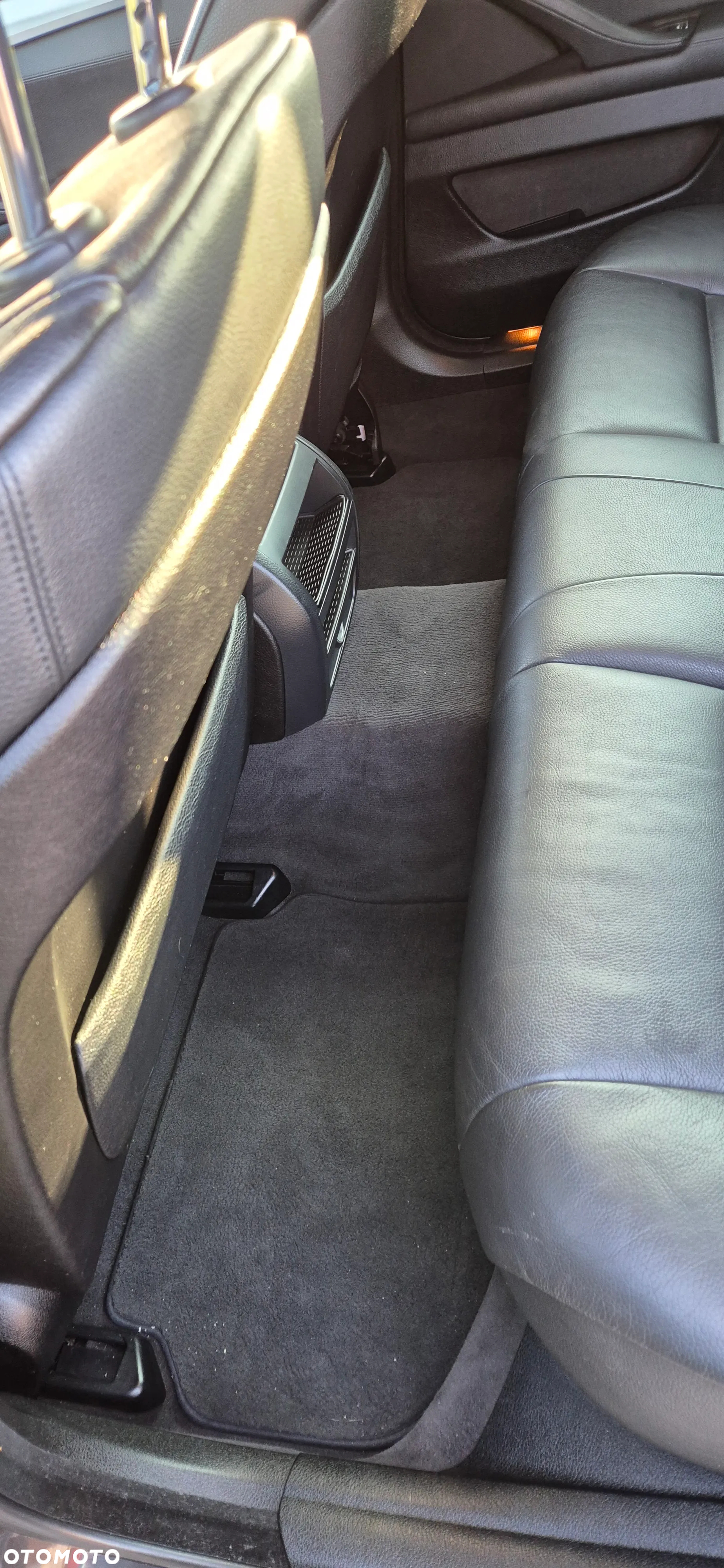 BMW Seria 5 520d Touring - 16