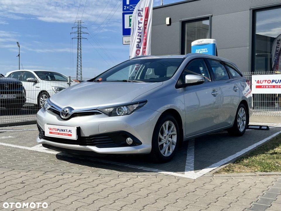 Toyota Auris - 4