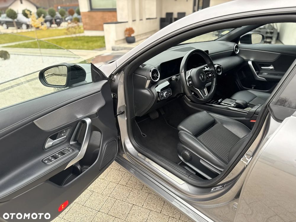 Mercedes-Benz CLA 200 d 8G-DCT Special Edition - 29