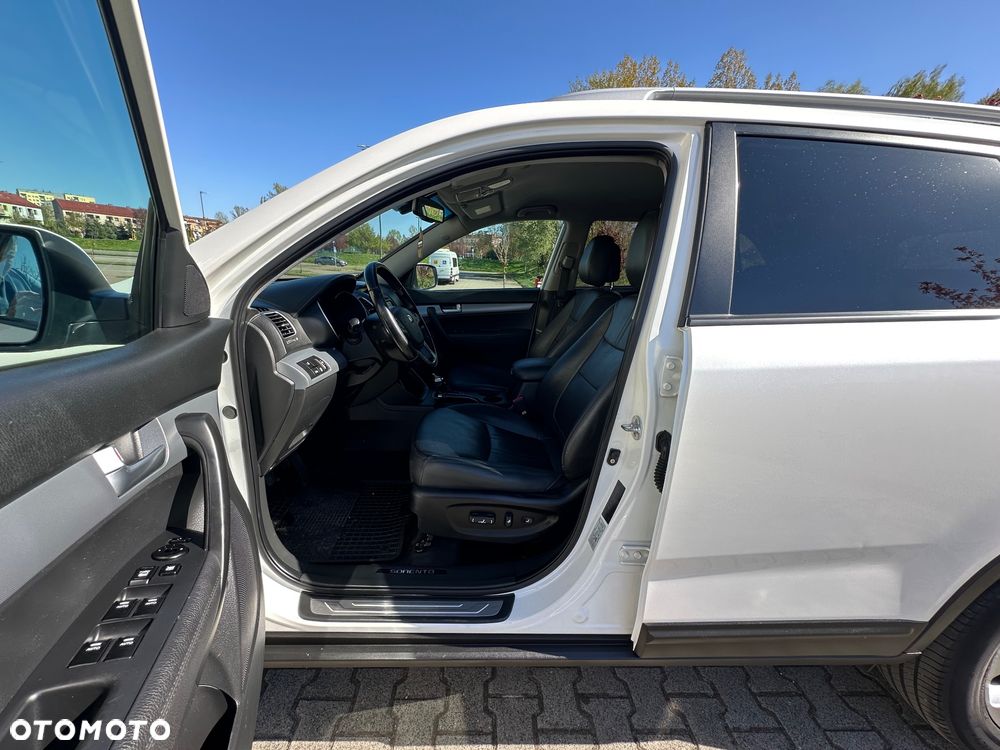 Kia Sorento 2.0 CRDi Voyage 2WD - 29