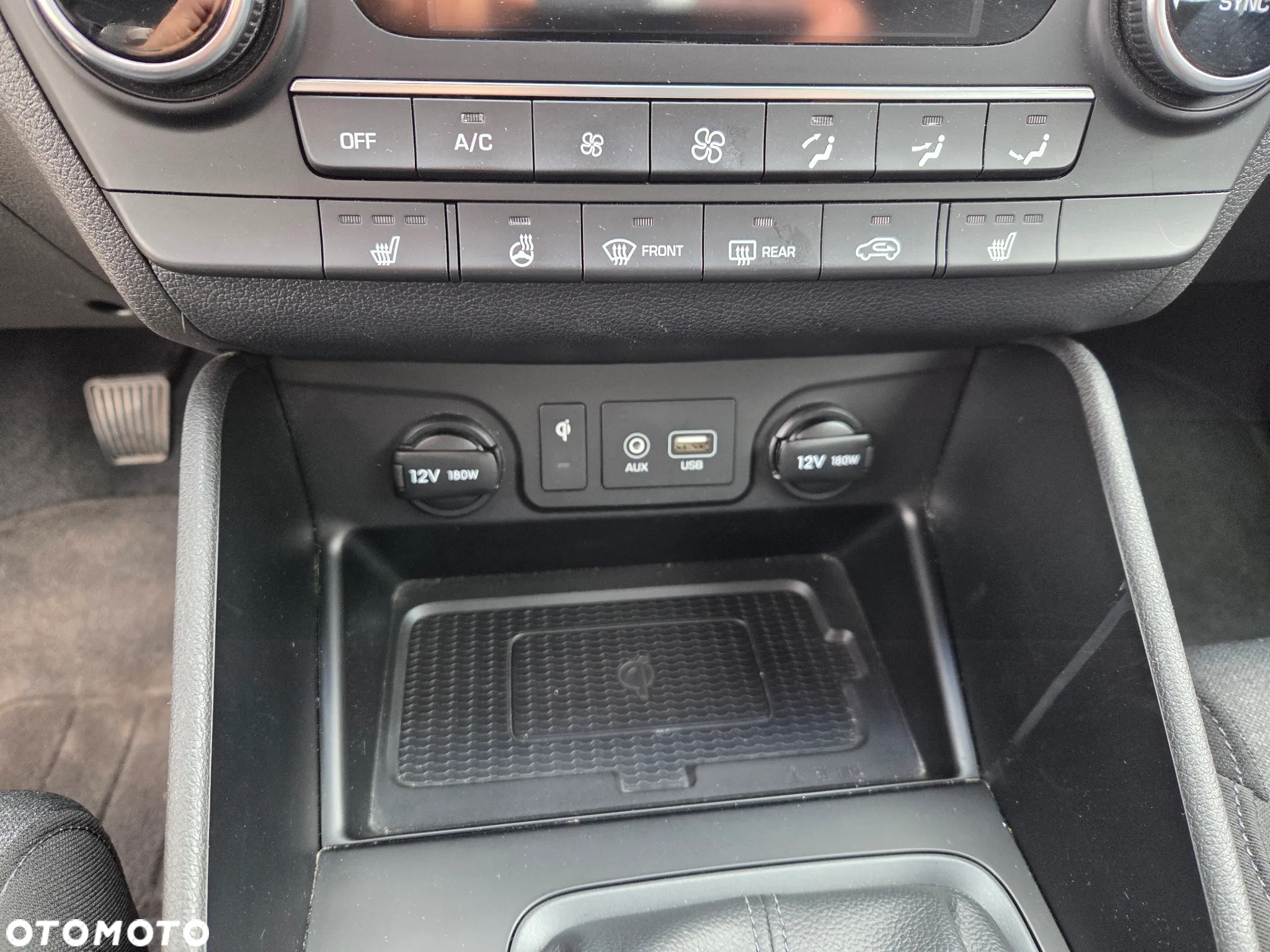 Hyundai Tucson 1.6 GDi 2WD Trend - 24
