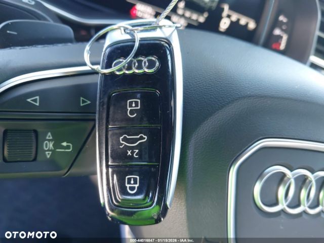 Audi Q8 SUV TFSI quattro 250 kW tiptronic S line business - 18