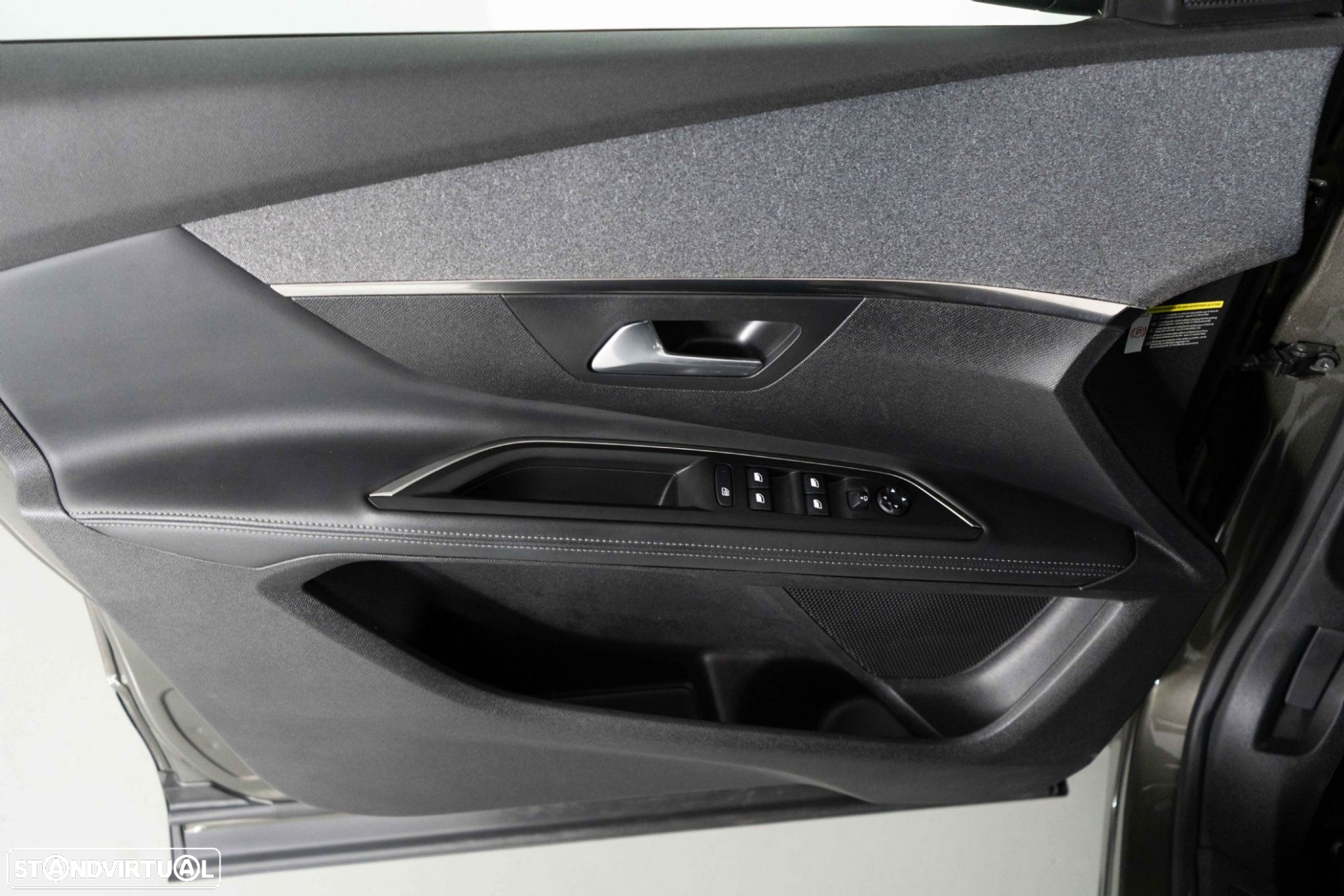 Peugeot 5008 1.2 PureTech Allure EAT8 - 22