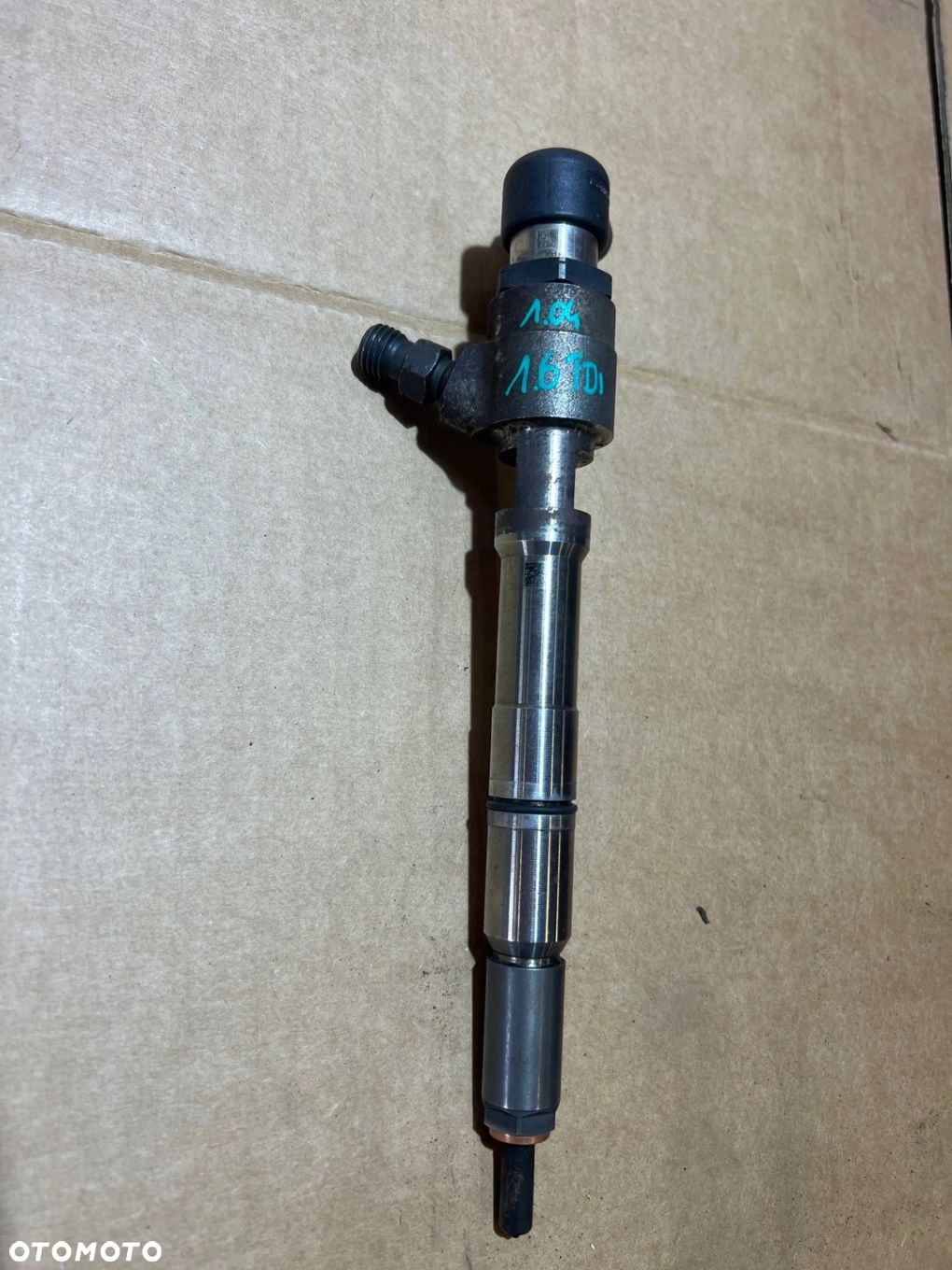 AUDI 1.6 TDI CAH WTRYSK WTRYSKIWACZ 03L130277B - 2