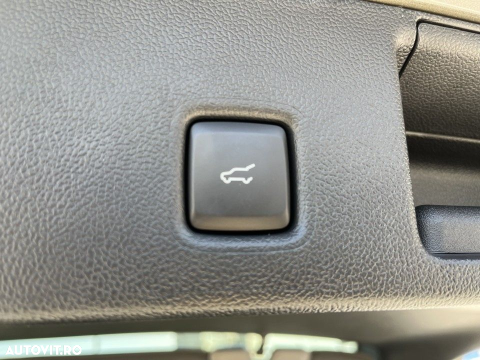 Ford Kuga 2.5 Duratec FWD PHEV Active X - 10