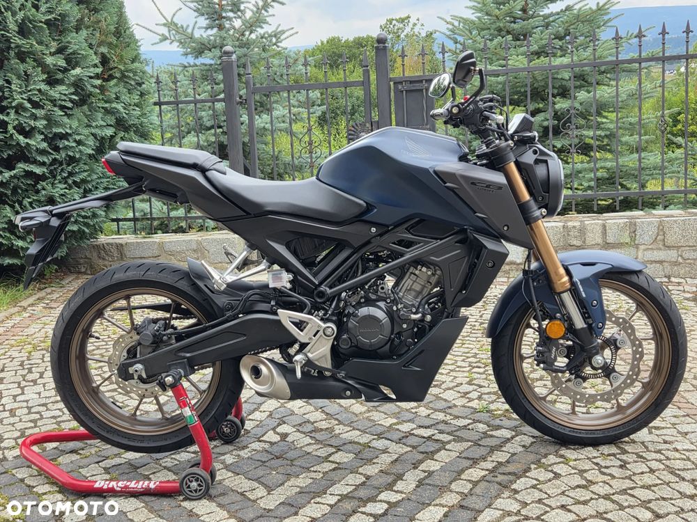 Honda CB - 3
