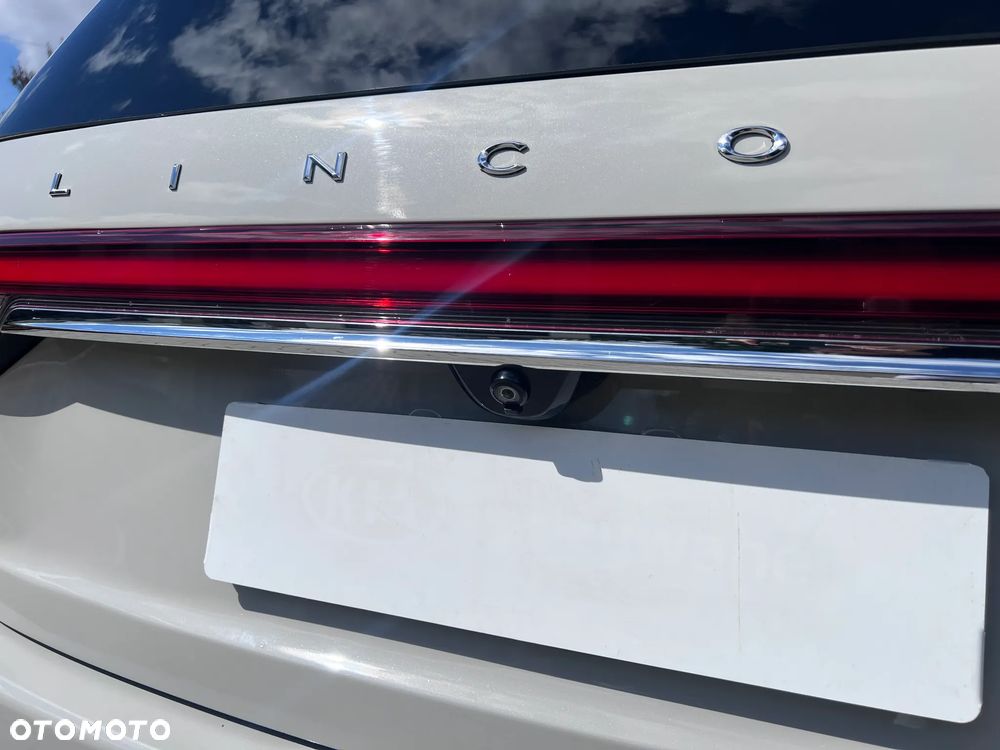 Lincoln Aviator - 7
