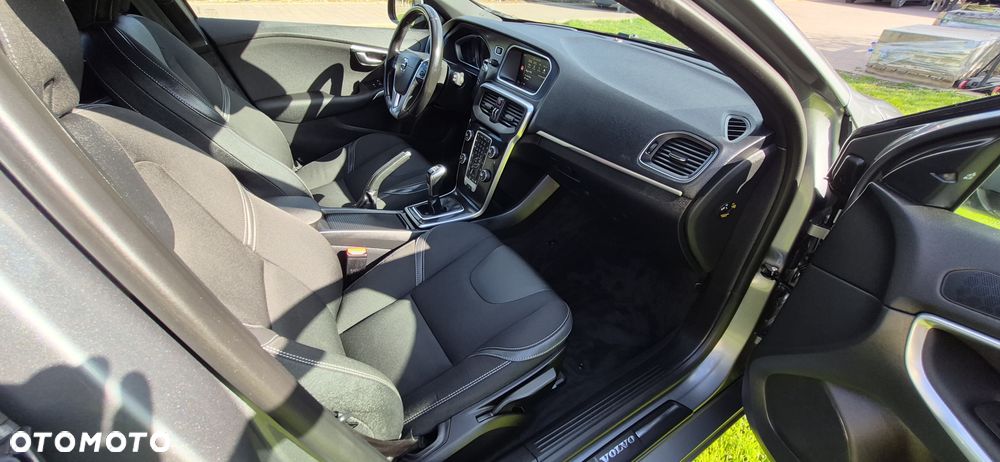 Volvo V40 T3 Momentum - 15