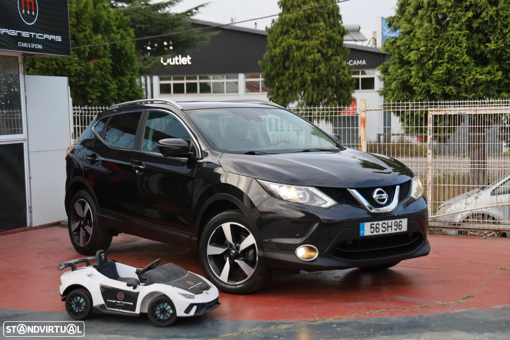 Nissan Qashqai 1.5 dCi N-Connecta 18 - 29