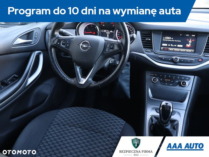 Opel Astra - 8