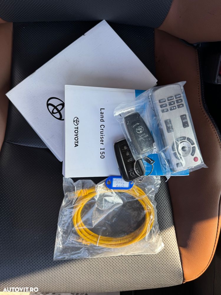 Toyota Land Cruiser 2.8l D-4D 204 CP A/T 7 locuri Luxury AVS Black - 14