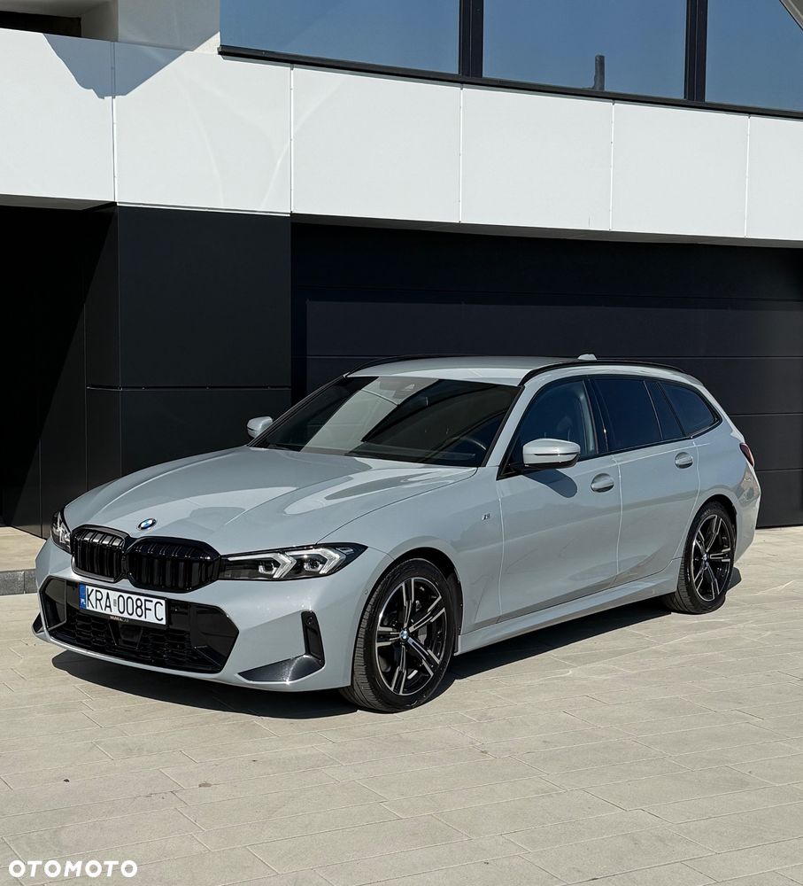 BMW Seria 3 330i xDrive M Sport - 36