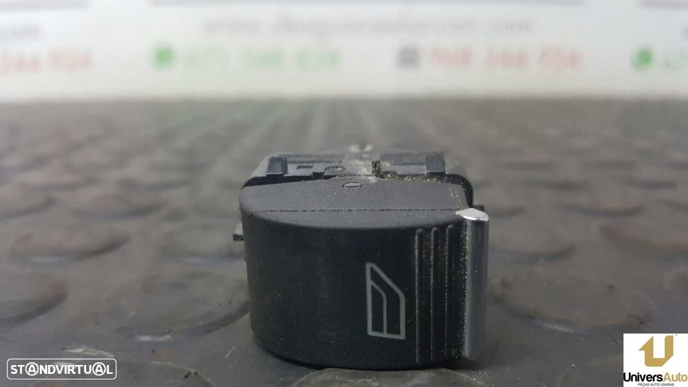 COMANDO DO ELEVADOR FRENTE DIREITO FORD C-MAX TREND - 6