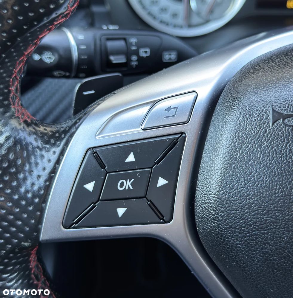 Mercedes-Benz Klasa A 250 4-Matic AMG Line - 20