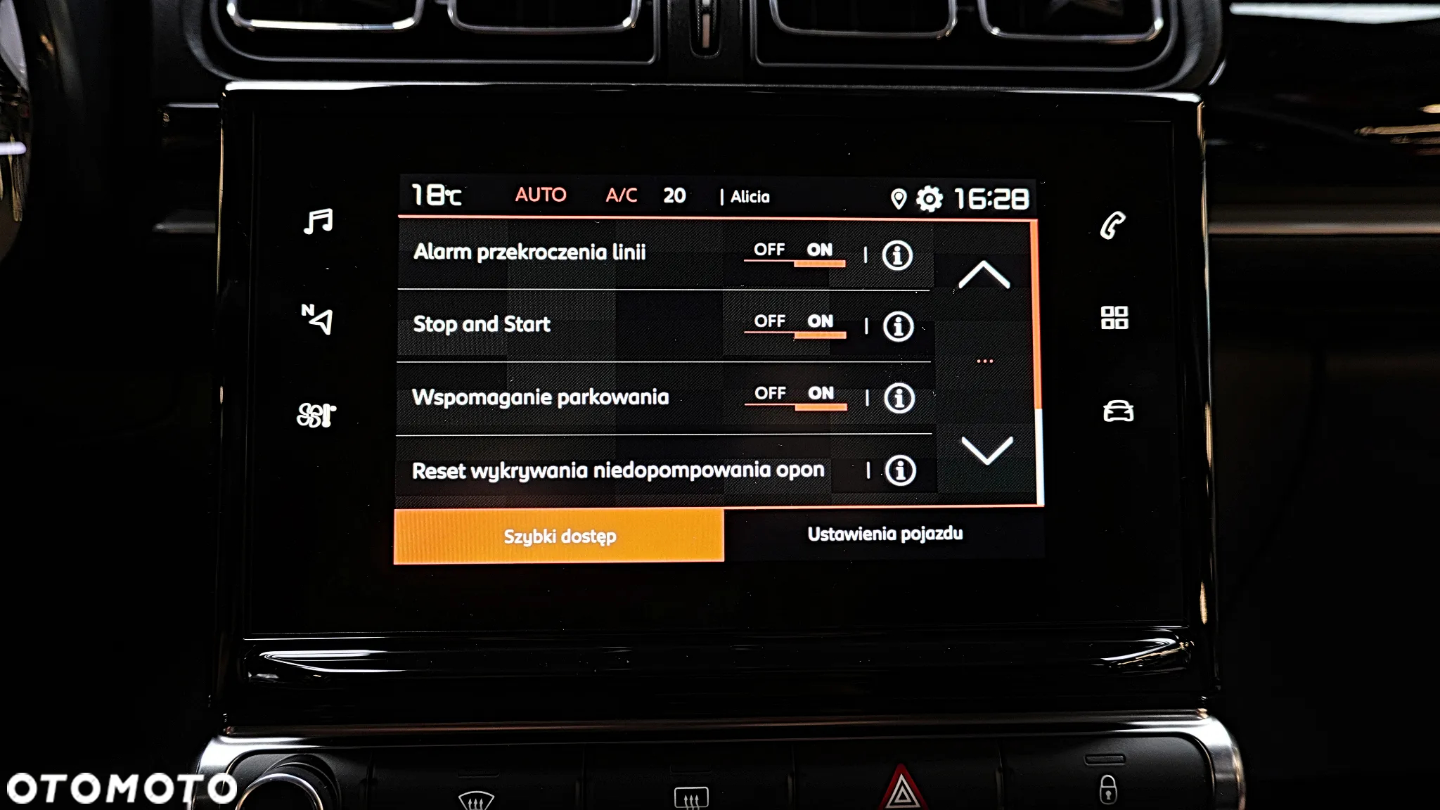 Citroën C3 1.2 PureTech Shine - 29