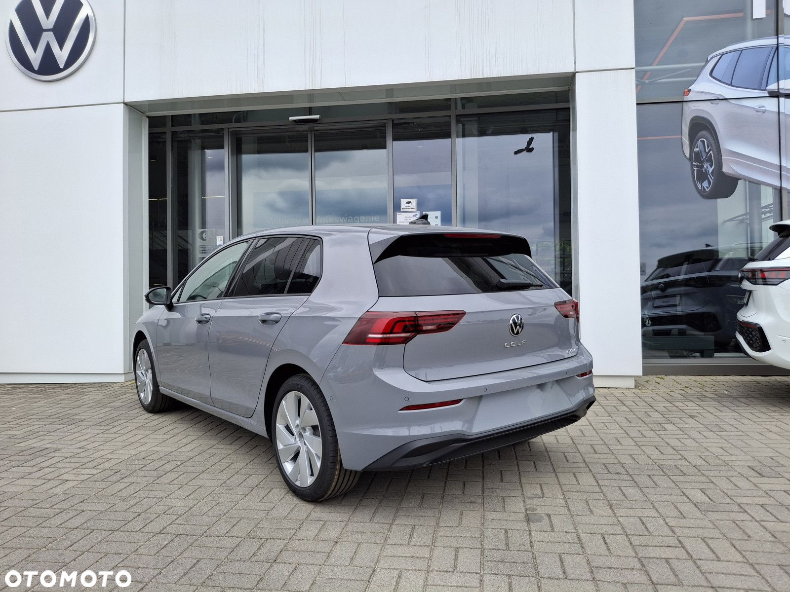 Volkswagen Golf - 6