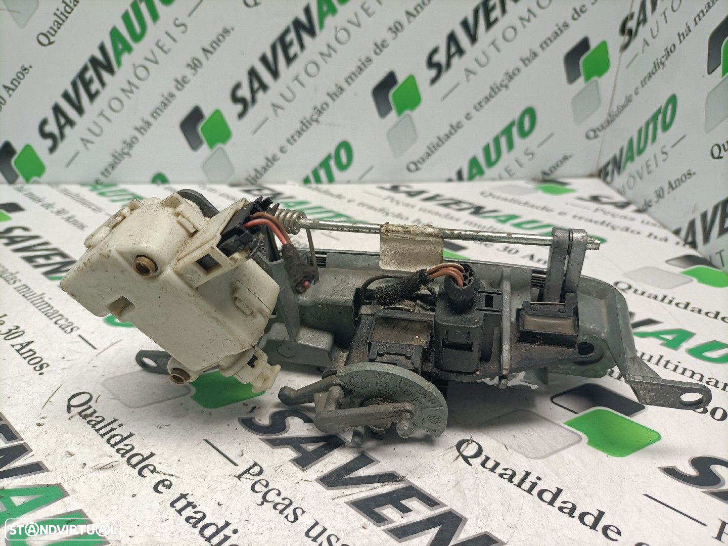Interruptor / Switch / Botão Da Mala Volkswagen Polo (9N_) - 2