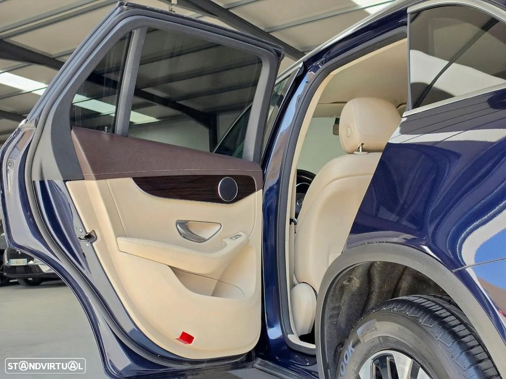 Mercedes-Benz GLC 300 e 4Matic - 45