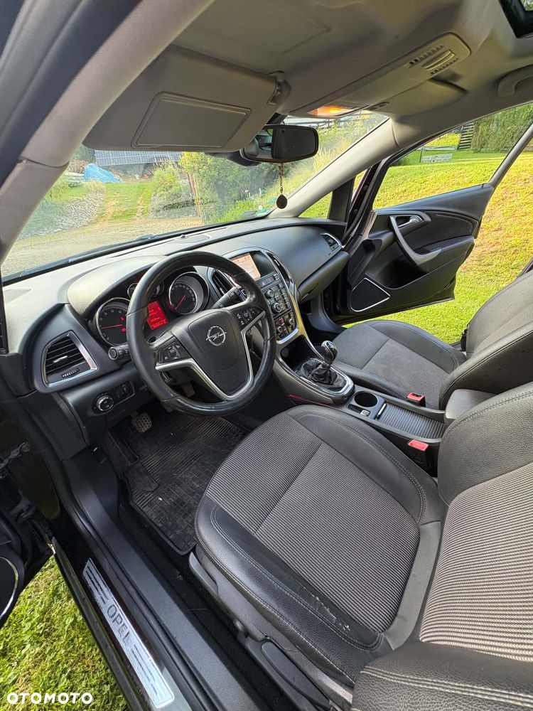 Opel Astra 1.4 T Cosmo S&S - 8