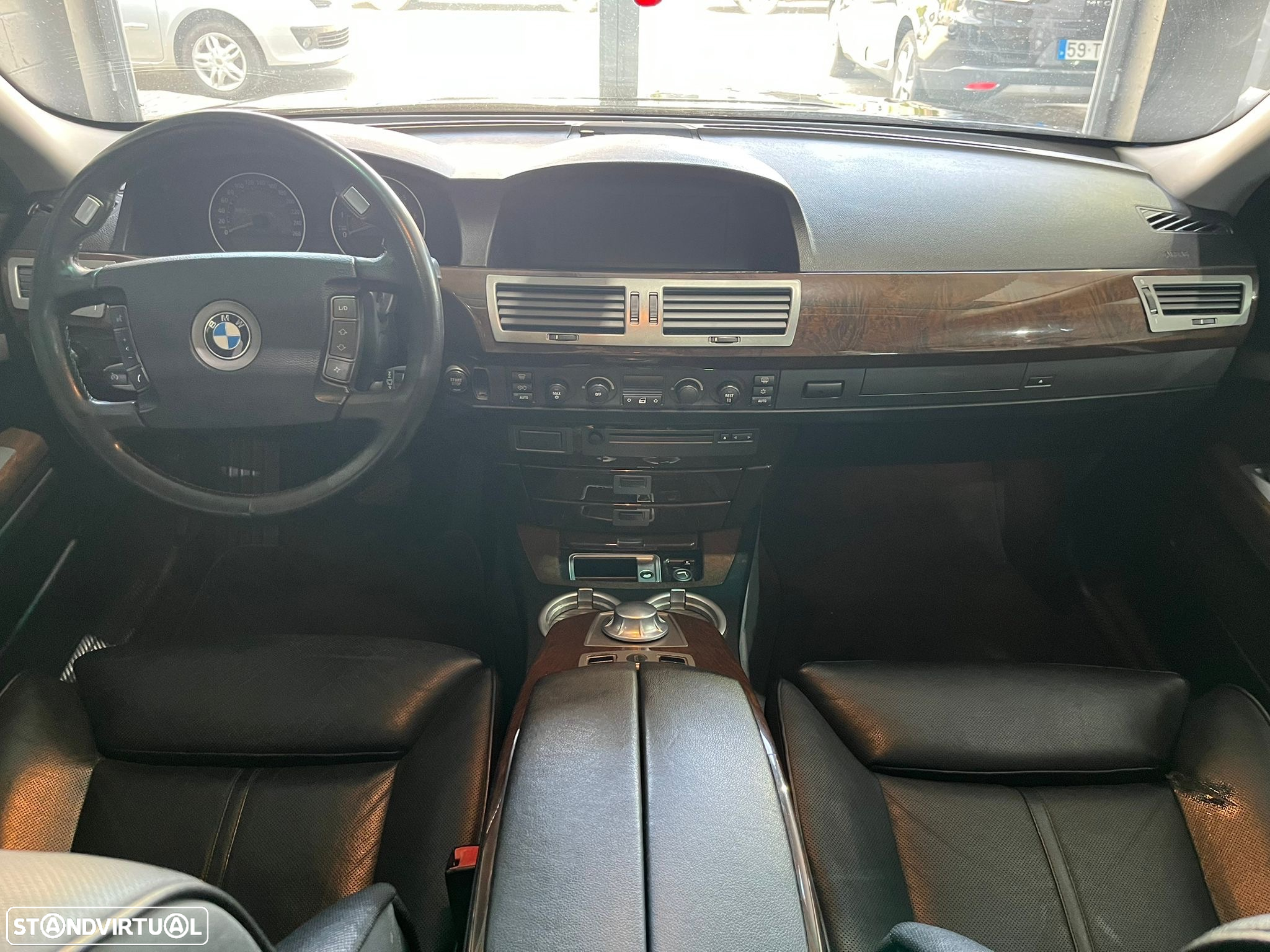 BMW 745 Li - 9
