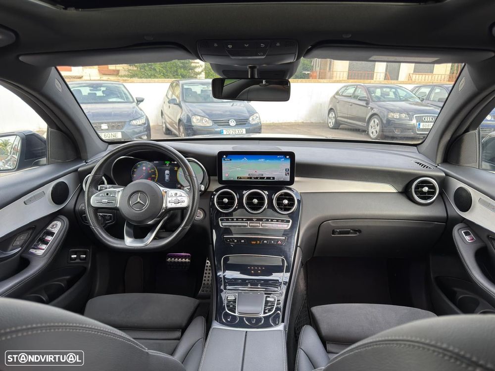 Mercedes-Benz GLC 300 e Coupé 4Matic - 23