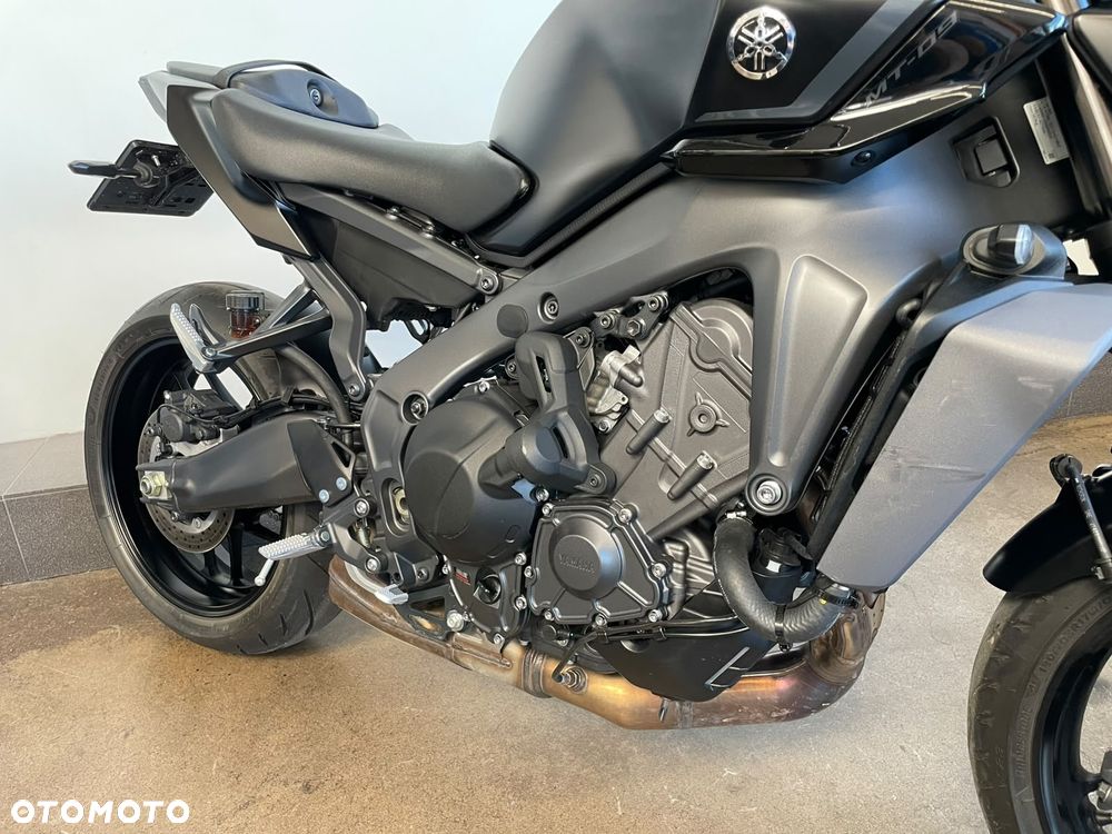 Yamaha MT - 17