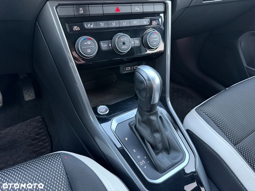 Volkswagen T-Roc 1.5 TSI R-Line DSG - 18