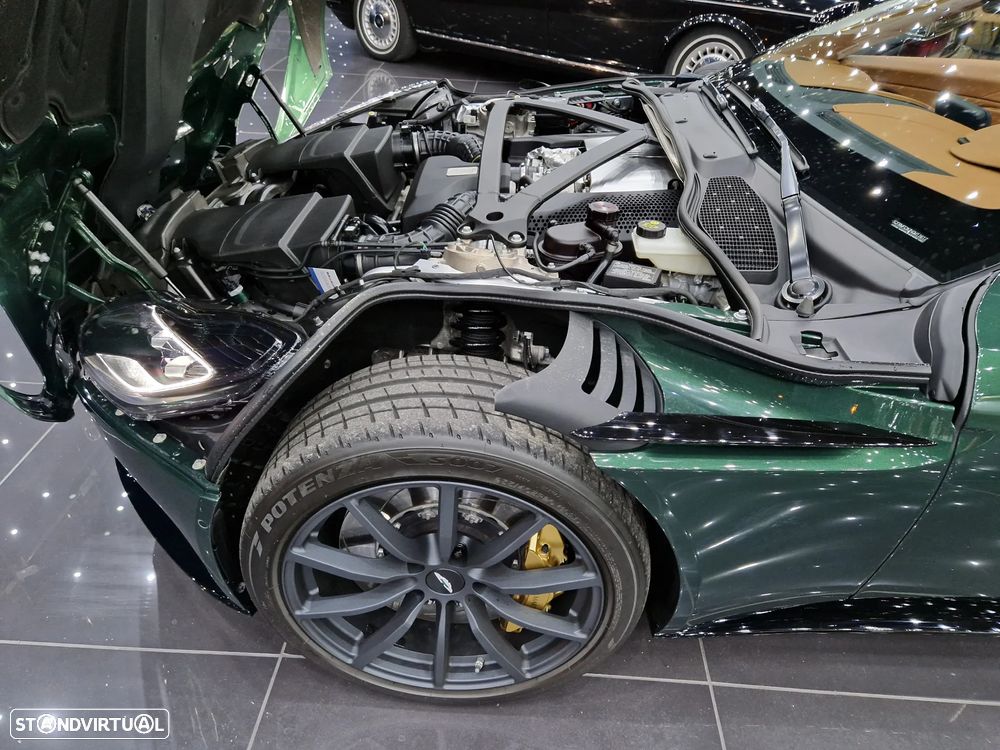 Aston Martin DB11 Volante V8 - 28