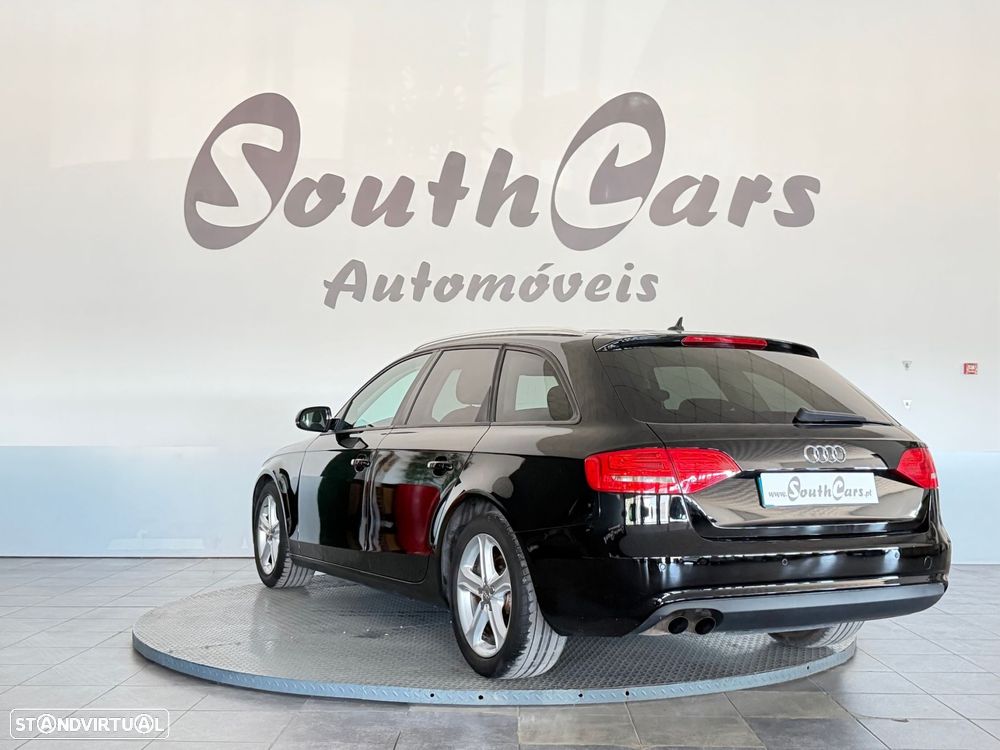 Audi A4 Avant 2.0 TDI Advance - 8