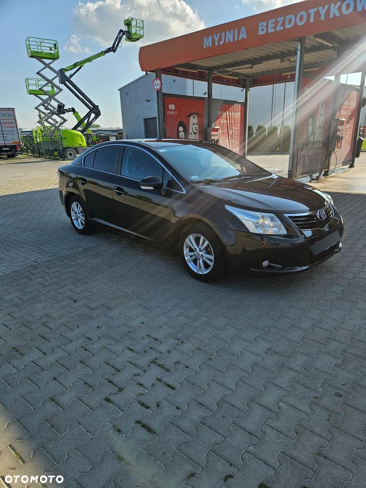 Toyota Avensis 1.8 Sol - 3