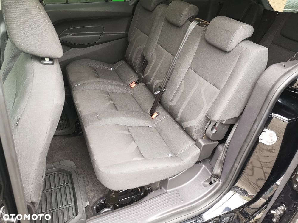 Ford Tourneo Connect Grand - 28