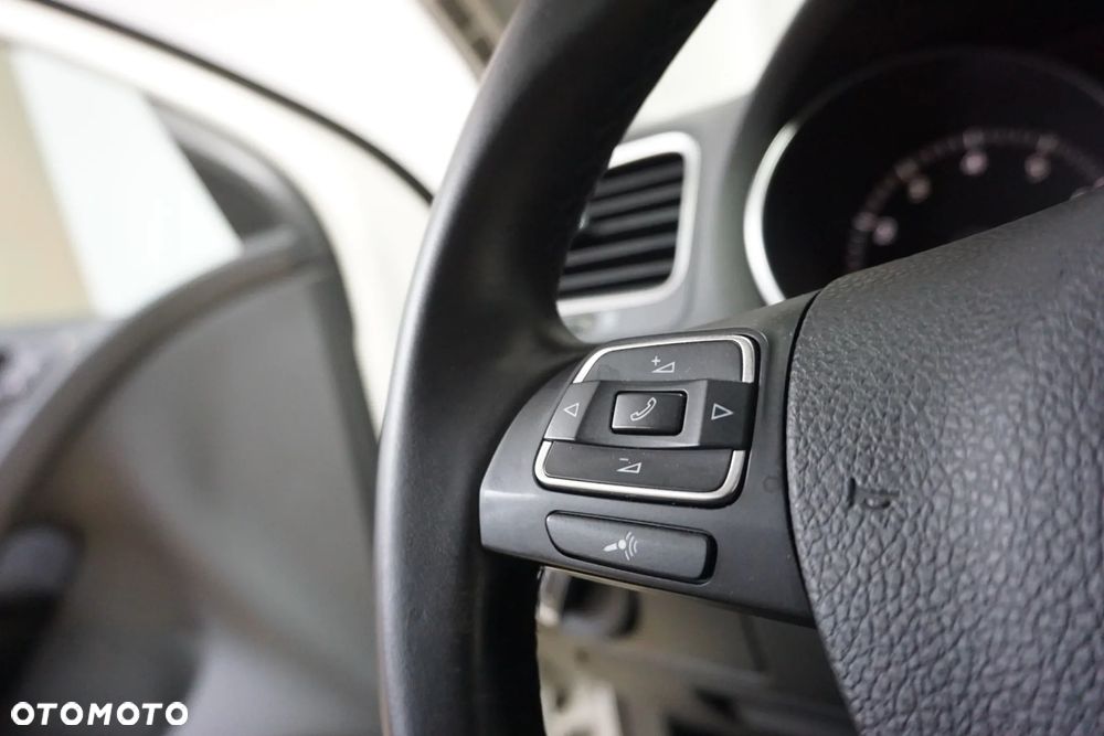 Volkswagen Golf 1.6 Highline - 31