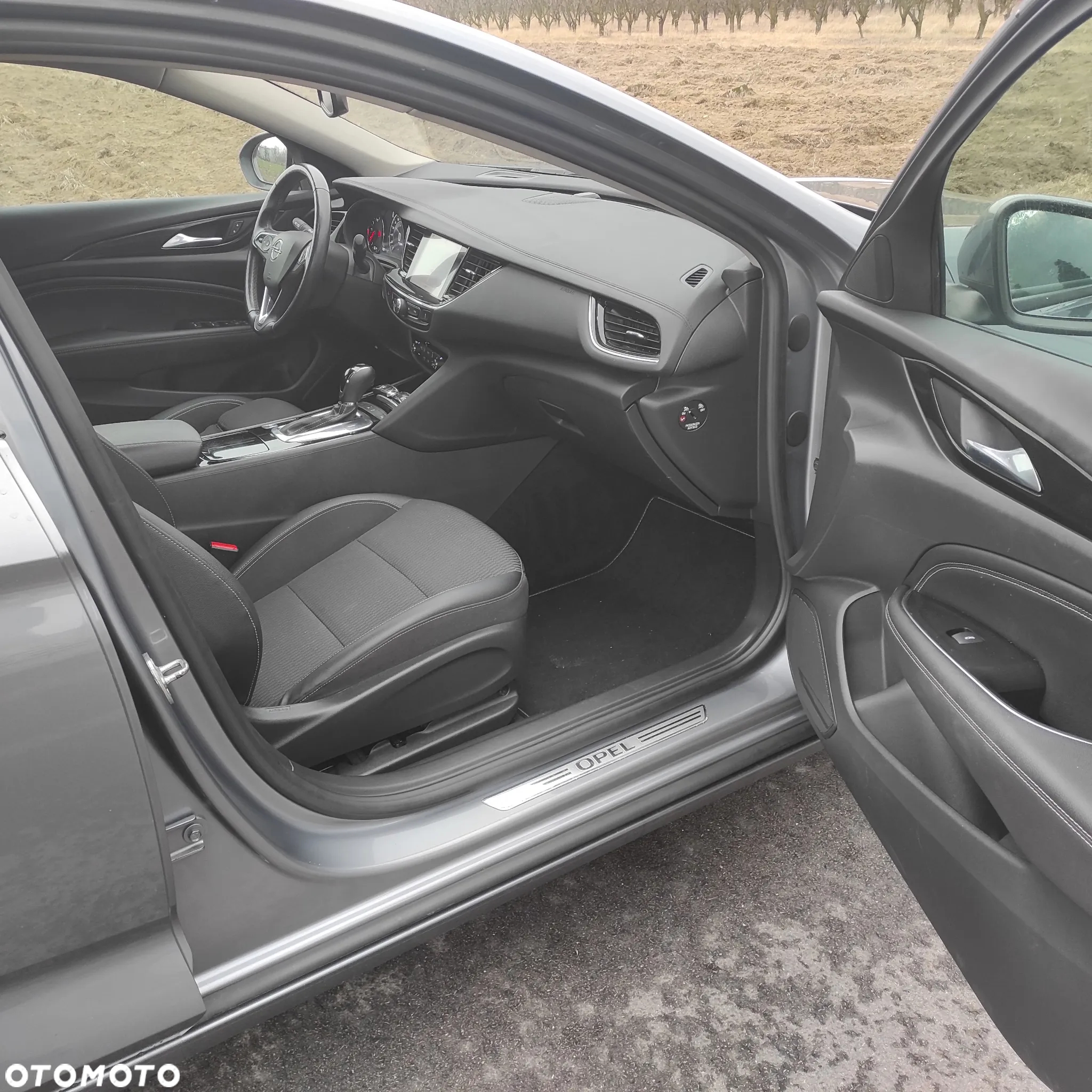 Opel Insignia - 12