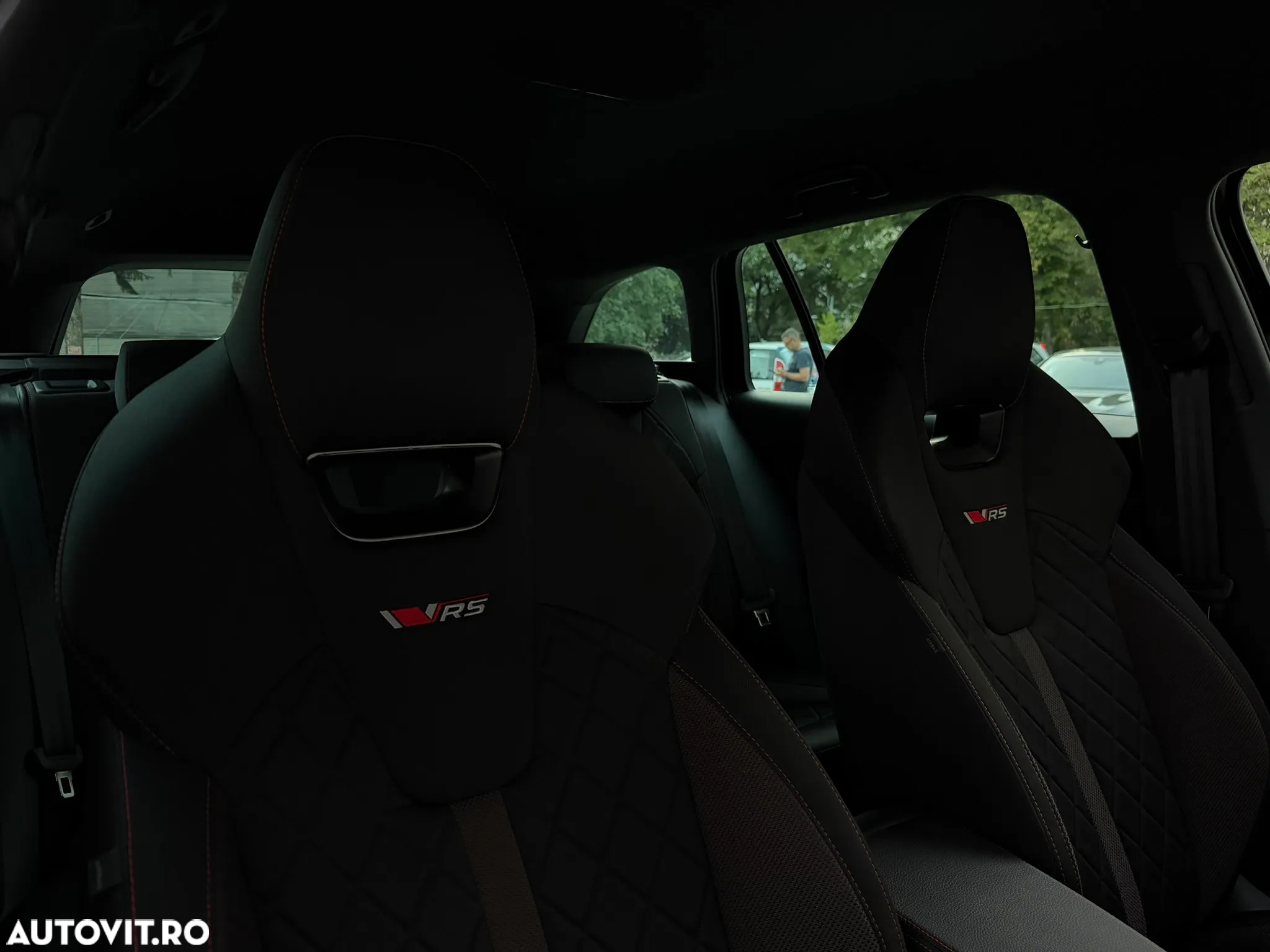 Skoda Octavia Combi 2.0 TSI 265 CP DSG RS - 15